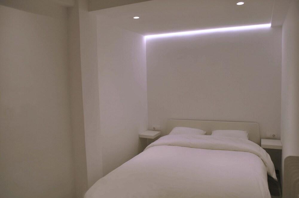 Athens One Apartment By Olala Homes Dış mekan fotoğraf